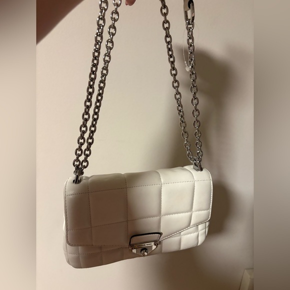 Michael Kors Large SoHo White Quilted Leather Crossbody Bag - Picture 5 of 16